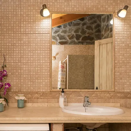 De Piedra By Interhome Дом отдыха *